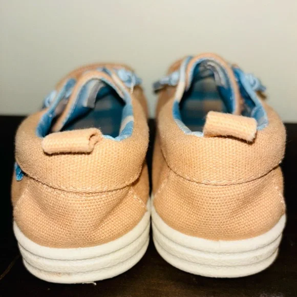 Kids Tan Boat Shoes with Blue Accents - Picture 5 of 6